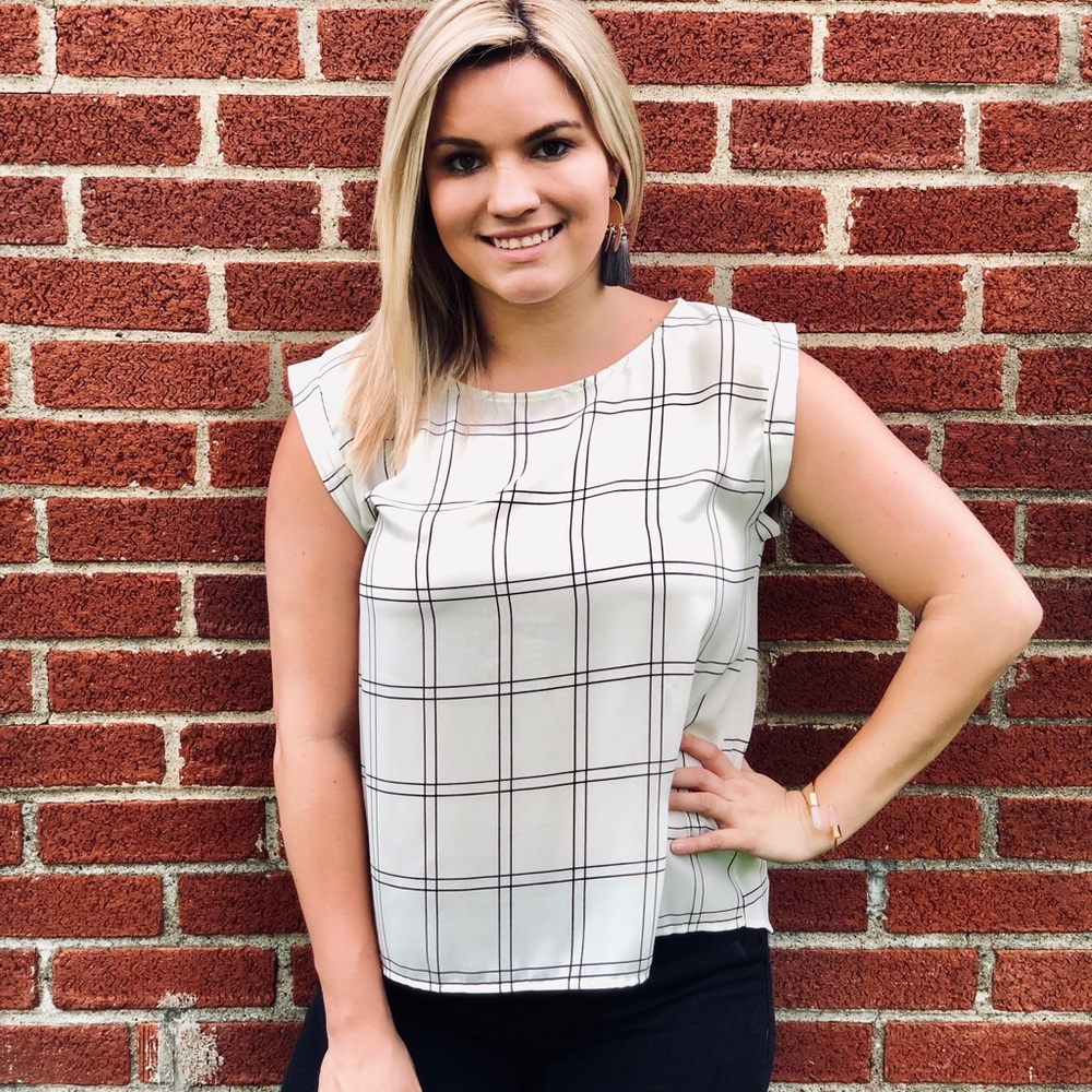 Work wear! Plaid top